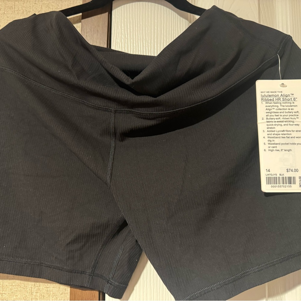 lululemon athletica Women's black Ribbed Bike Shorts